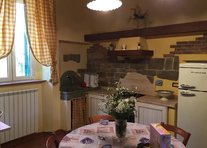 Casa Monica Capoliveri * 卡波利韦里