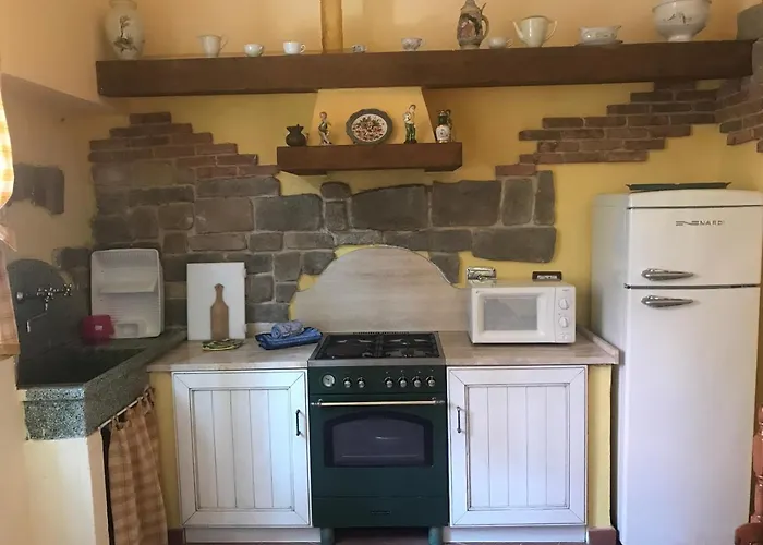 Casa Monica Capoliveri * 卡波利韦里