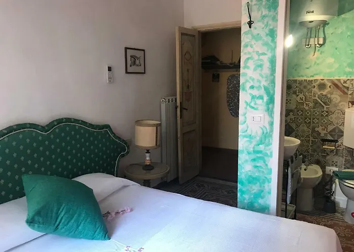 Casa Monica Capoliveri * 卡波利韦里